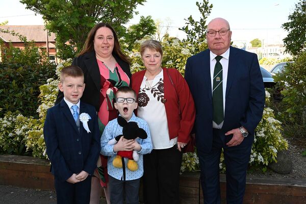 Dylan Fox and family 