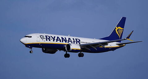 Ryanair pays off final bond of €1.2bn to leave it debt-free