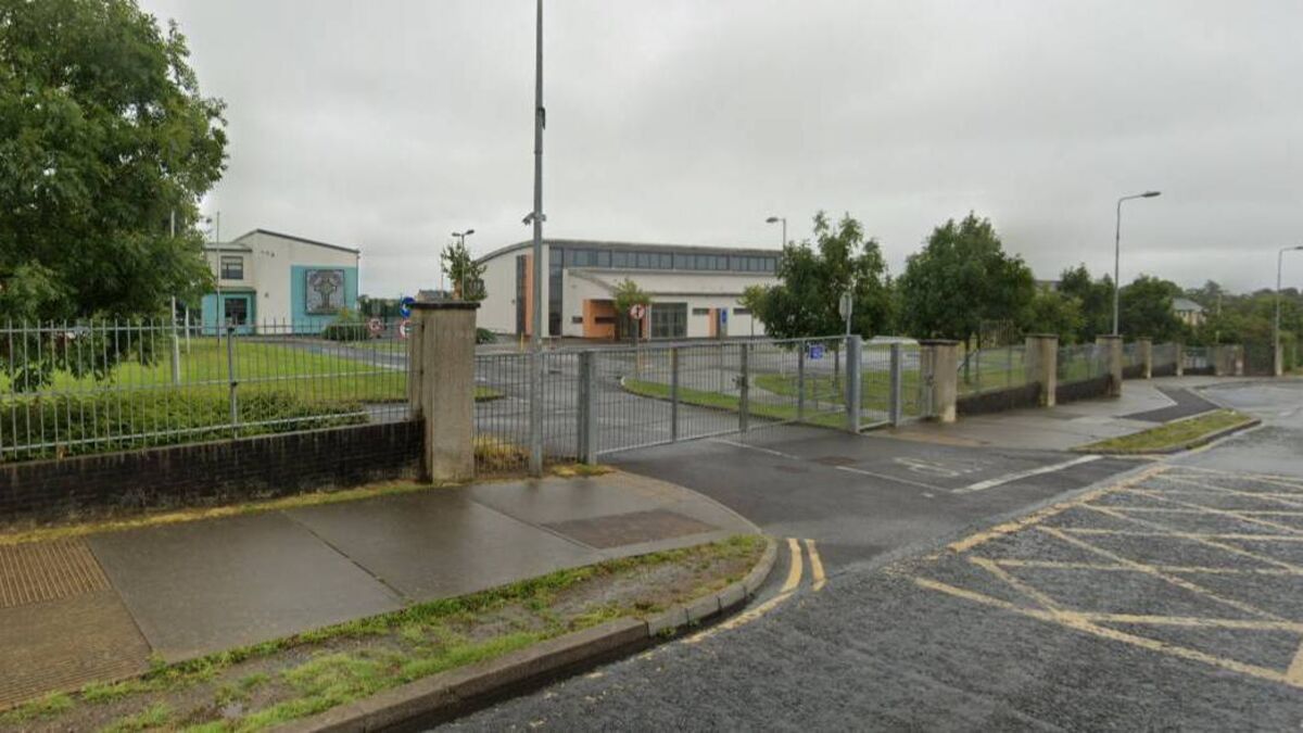 Kildare school entrance deemed 'dangerous'