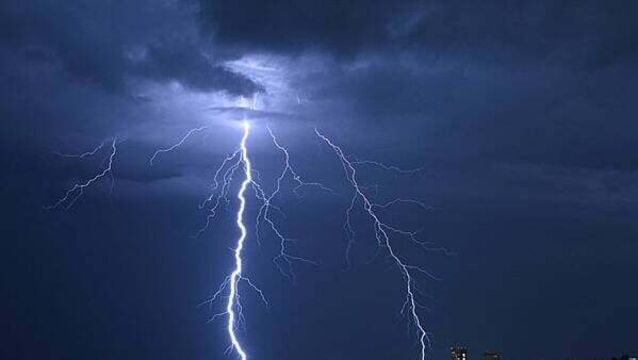 Thunderstorm and lightning warnings issued for five counties