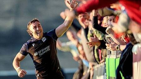 Glasgow Warriors knock Connacht out to reach URC semi-final