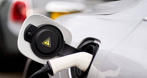 Car owners to be offered €8.5k electric vehicle grants in new State scrappage plan