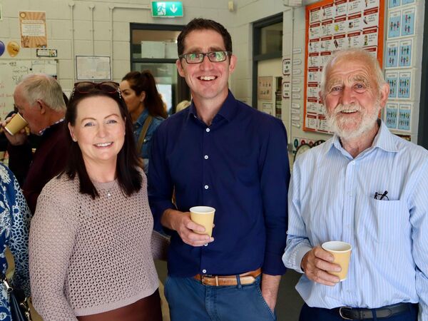 Ballyshannon NS principal Lorraine McGovern, Peter Houlihan and John Houlihan.