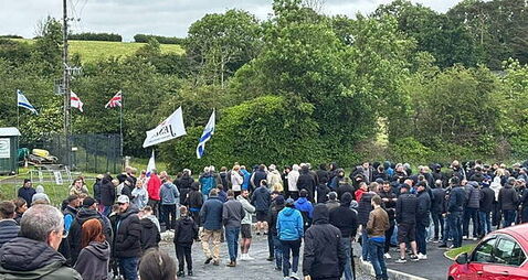Heavy police presence near village amid pro-Palestine march and counter-protest