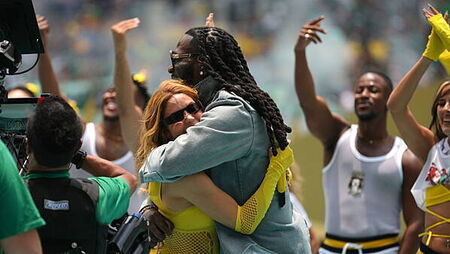 Shakira and Burna Boy perform before World Cup opening match