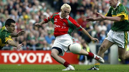 Former All-Star completes transfer to Kildare club