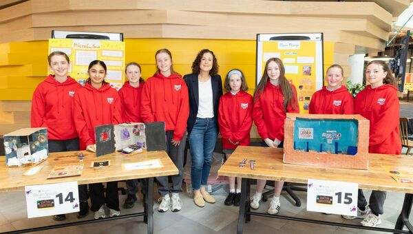 Pictured is Lavinia Morris, General Manager, EMEA Data Centre Operations, Microsoft, with students from Scoil Bhride in Naas, County Kildare Pictured is Lavinia Morris, General Manager, EMEA Data Centre Operations, Microsoft, with students from Scoil Bhride in Naas, County Kildare