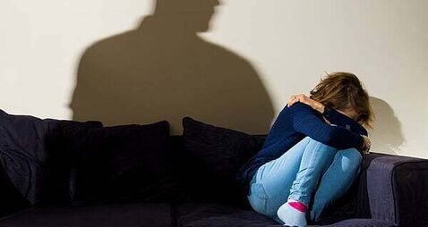 Women's charity records 33% increase in reports of domestic abuse last year