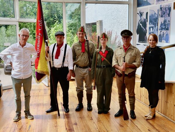 Members of the Prosperous Heritage Reenactment Group with event organiser Mick Healy and Shonagh NíRaghallaigh TD. Members of the Prosperous Heritage Reenactment Group with event organiser Mick Healy and Shonagh NíRaghallaigh TD.