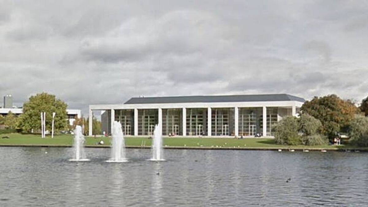 Teacher suing UCD over gender discrimination claim seeks to cross-examine college's chief legal officer