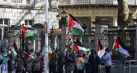 Bill passes banning trade of goods with illegal Israeli settlements