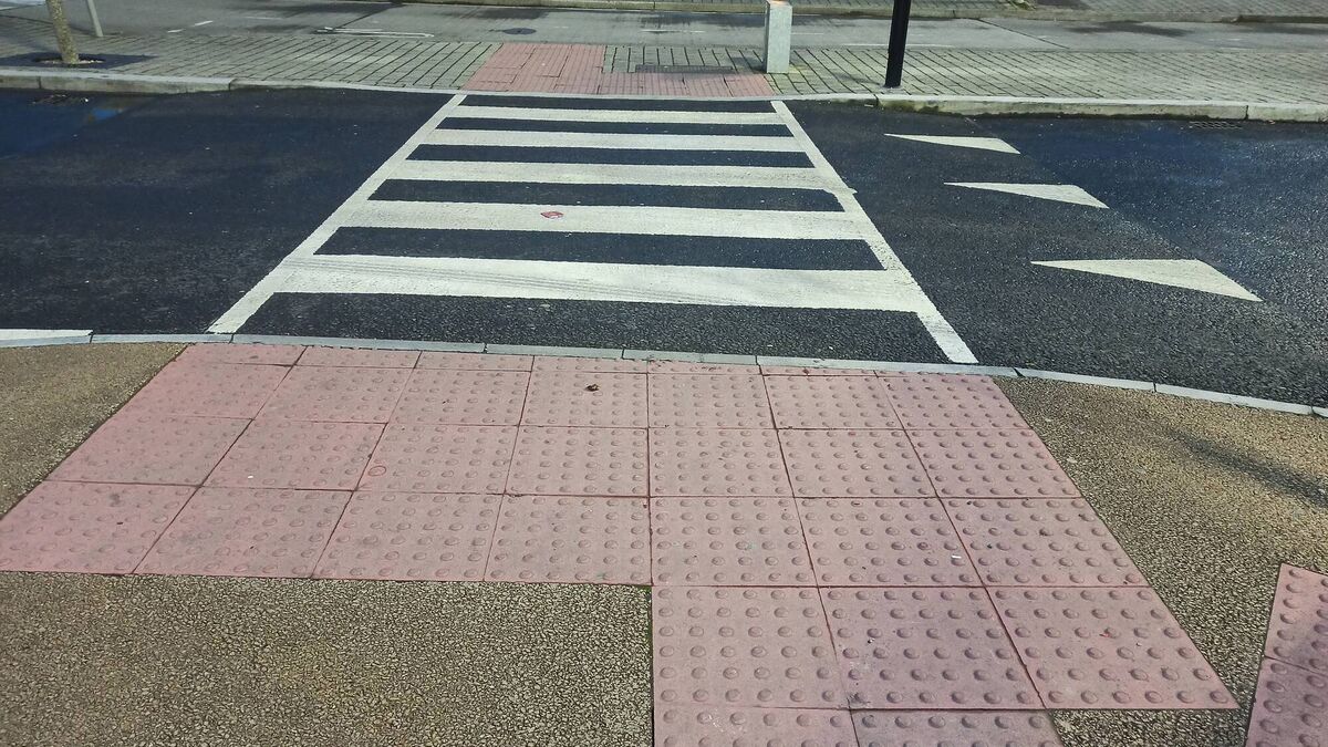 Call for pedestrian crossing near Kildare estates