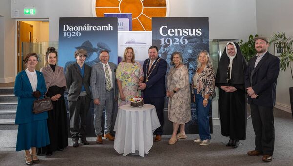 Picture 1: Mary Power Cooney, Actor; Libby Trappe, Actor; Conor Morgan, Actor, Joe Boland, Director of Service, Kildare County Council; Gillian Allen, County Librarian, Kildare County Council; Cathaoirleach of the County of Kildare, Cllr Tim Durkan; Zoë Reid, Keeper of Public Services and Collections at the National Archives of Ireland, Marian Higgins, Director of Services, Kildare County Council; Lisa O’Shea, Actor; Aaron O’Connor, Actor Picture 1: Mary Power Cooney, Actor; Libby Trappe, Actor; Conor Morgan, Actor, Joe Boland, Director of Service, Kildare County Council; Gillian Allen, County Librarian, Kildare County Council; Cathaoirleach of the County of Kildare, Cllr Tim Durkan; Zoë Reid, Keeper of Public Services and Collections at the National Archives of Ireland, Marian Higgins, Director of Services, Kildare County Council; Lisa O’Shea, Actor; Aaron O’Connor, Actor