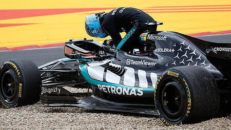 George Russell rues more misfortune after crash as Kimi Antonelli stretches lead George Russell rues more misfortune after crash as Kimi Antonelli stretches lead