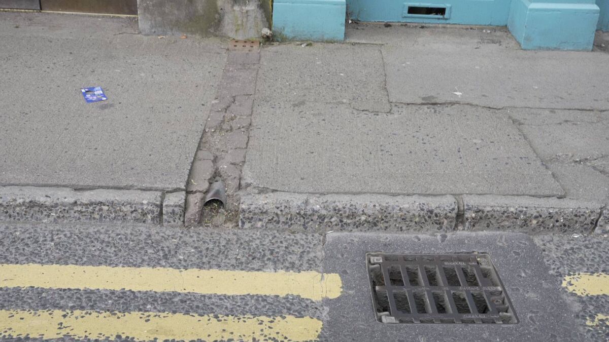 Mixed progress on Athy footpath repairs