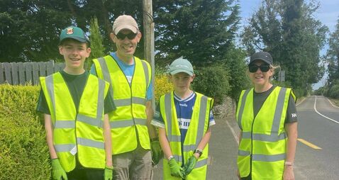 Community rallies for Kildare village clean-up