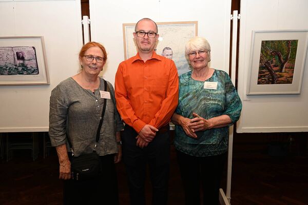Brett Miller, Andrew Carruthers and Elaine Murphy Brett Miller, Andrew Carruthers and Elaine Murphy