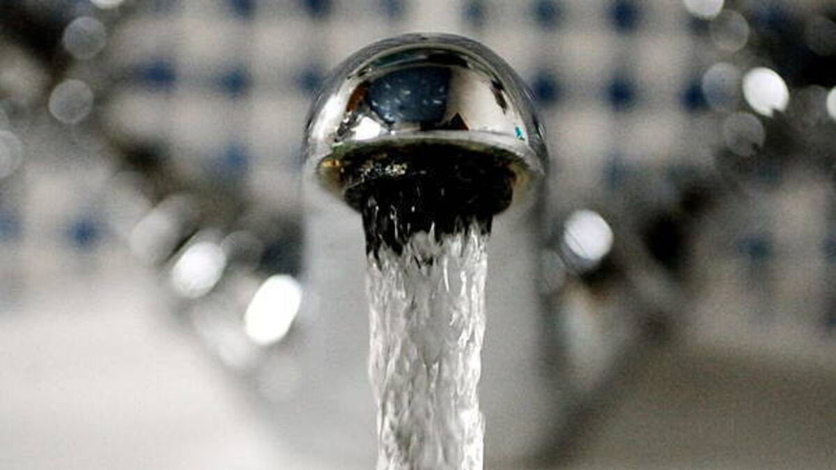 Burst water mains leads to supply issues in southside Dublin