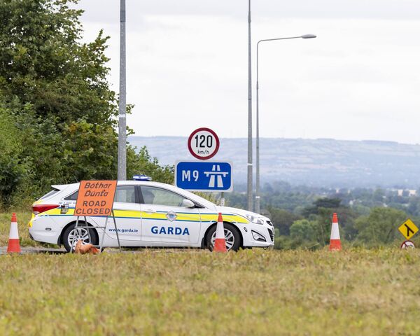 Gardaí have closed a section of the M9 from Junction 3 to Junction 4