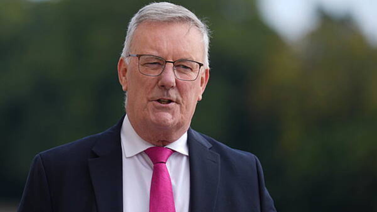 Nesbitt ‘regrets’ resigning as health minister amid row with UUP leader
