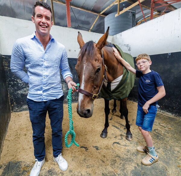 Hewick’s owner TJ McDonald, Hewick and Paddy O’Sullivan at the horse's 'retirement party' in Carlow last Saturday Photo: Michael O'Rourke Hewick’s owner TJ McDonald, Hewick and Paddy O’Sullivan at the horse's 'retirement party' in Carlow last Saturday Photo: Michael O'Rourke
