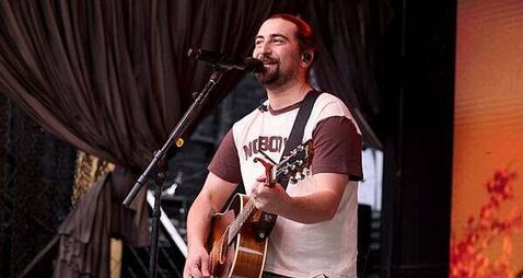 Noah Kahan's rise continues with Aviva Stadium, Wembley gigs