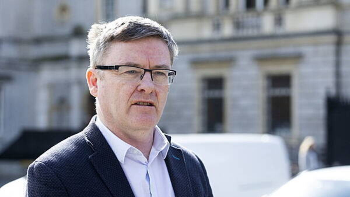 Figures show thousands of people not getting timely access to cancer care, TD says