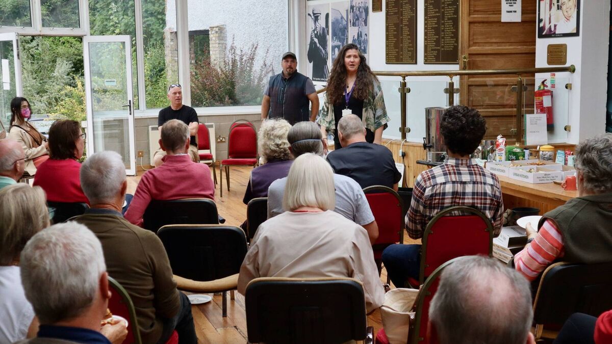 Kildare ponds workshop drew fascinated audience
