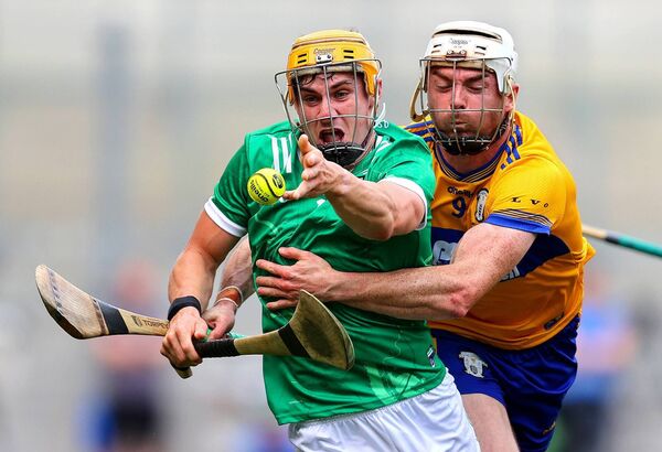 A restriction on the number of consecutive handpasses is one of the rule enhancements that will be trialed in the league stage of the Fitzgibbon Cup starting in October Photo: ©INPHO/Tom O’Hanlon