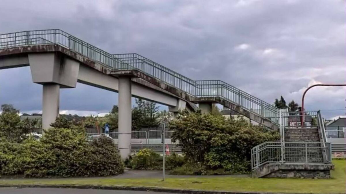 Kildare motorway pedestrian bridge to reopen