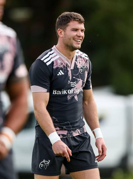 Diarmuid Kilgallen will start on the wing for Munster in their URC opener against Glasgow. Photo: INPHO/Nick Elliott Diarmuid Kilgallen will start on the wing for Munster in their URC opener against Glasgow. Photo: INPHO/Nick Elliott