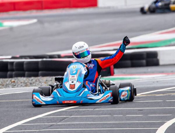 Jack Fingleton winnng a race Jack Fingleton winnng a race